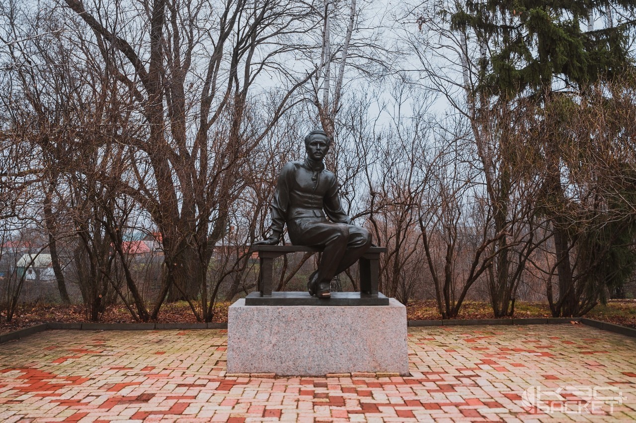 Погода в каменке пензенской. Г Каменка Пензенской области. Мяукин Каменка Пензенская область. Статуя в парке Пензенской области Каменка. Пенза Каменка природа.