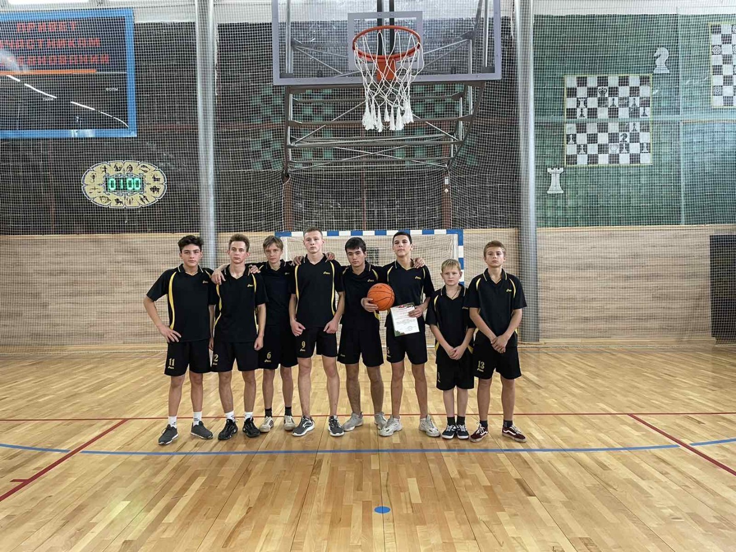 Спорт гусь хрустальный